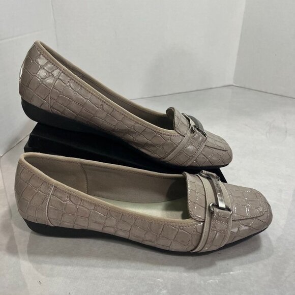 Anne Klein AK Sport Croc Embossed Loafers Comfort Flats Taupe 10M - Picture 4 of 16